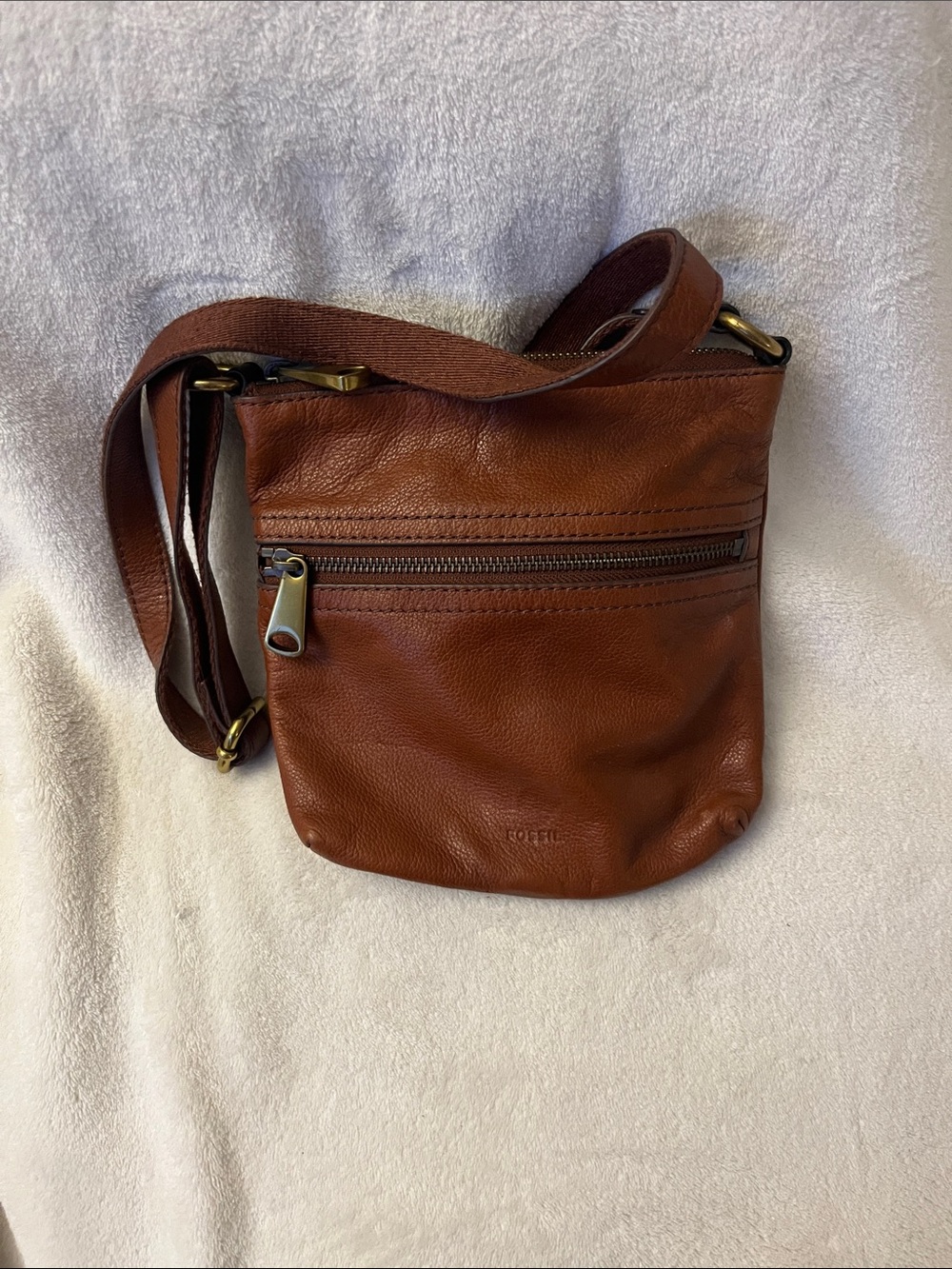 Leather Fossil Crossbody Bag in Brown - Classic Everyday Carry